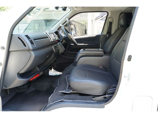 TOYOTA REGIUSACE VAN 4WD 2014 Image 31