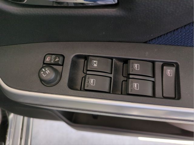 TOYOTA TANK 2017 Image 31