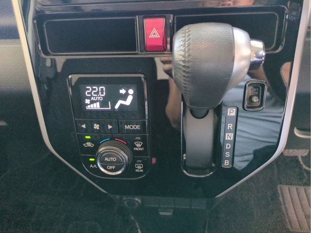 TOYOTA TANK 2017 Image 31