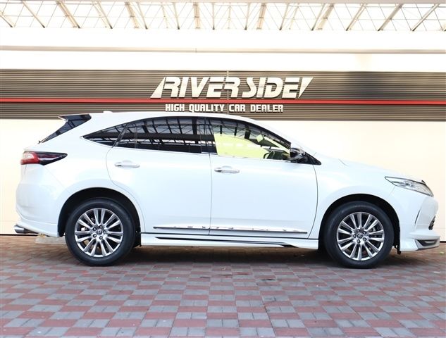 TOYOTA HARRIER 2WD 2018 Image 31