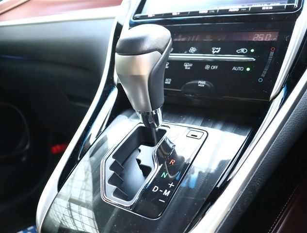 TOYOTA HARRIER 2WD 2018 Image 31