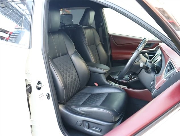 TOYOTA HARRIER 2WD 2018 Image 31