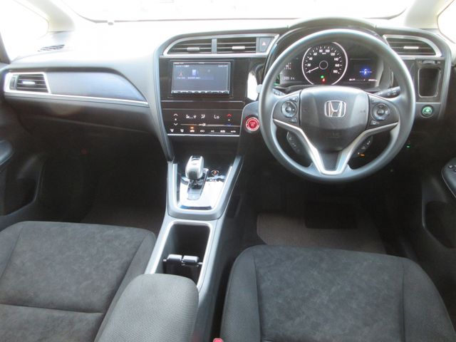 HONDA SHUTTLE HYBRID 2018 Image 31