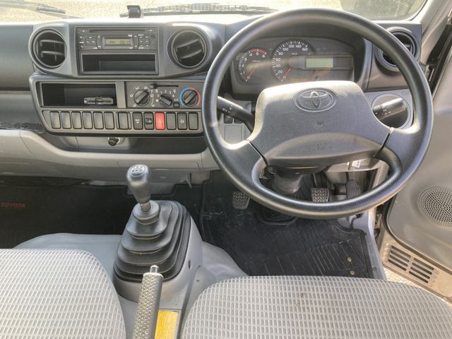 TOYOTA DYNA 2020 Image 31