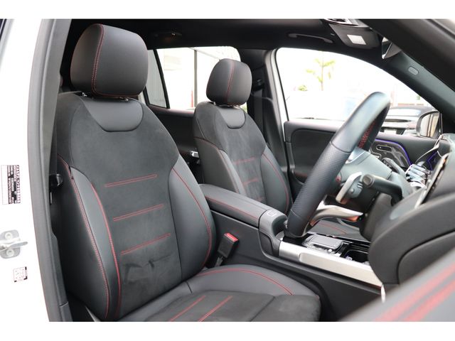 MERCEDES BENZ GLB 2023 Image 31