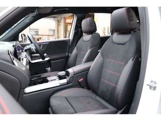 MERCEDES BENZ GLB 2023 Image 31