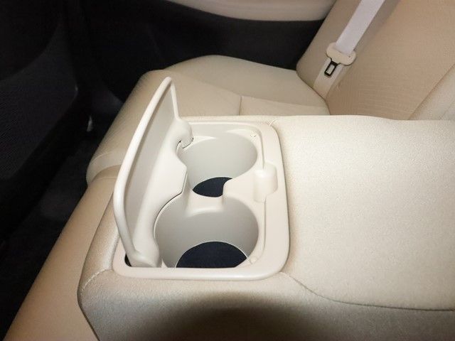 TOYOTA LEXUS HS250H 2012 Image 31