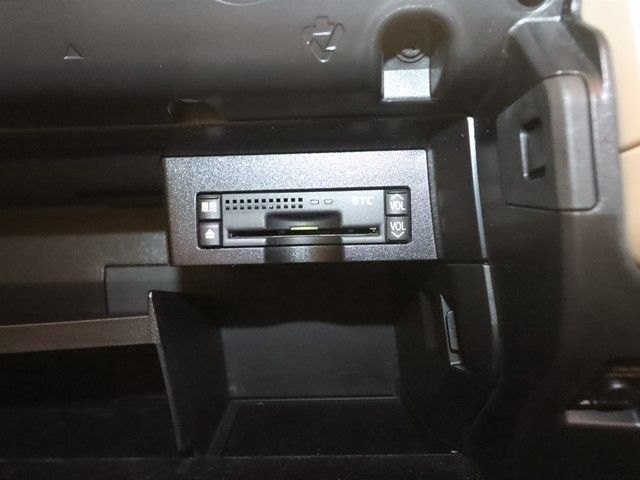 TOYOTA LEXUS HS250H 2012 Image 31