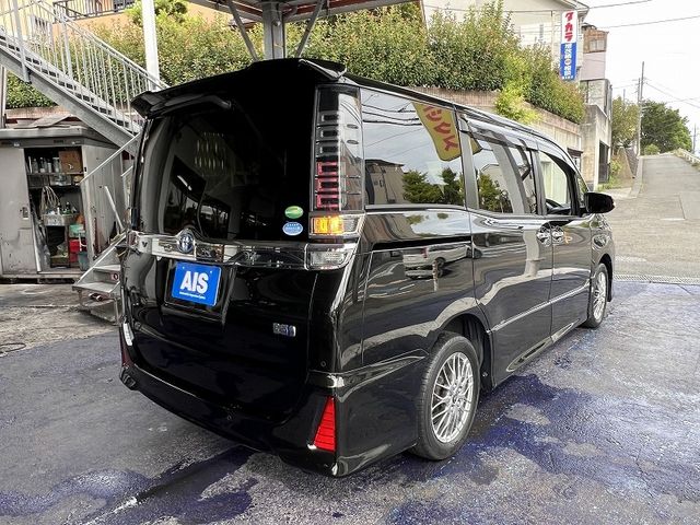 TOYOTA VOXY HYBRID 2021 Image 31