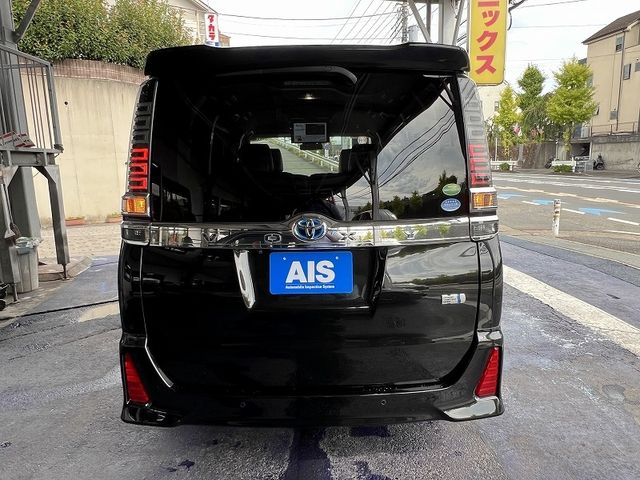 TOYOTA VOXY HYBRID 2021 Image 31