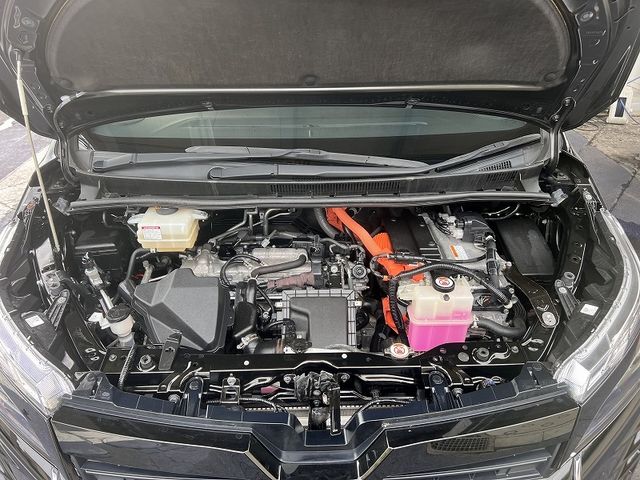 TOYOTA VOXY HYBRID 2021 Image 31