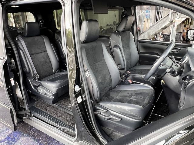 TOYOTA VOXY HYBRID 2021 Image 31