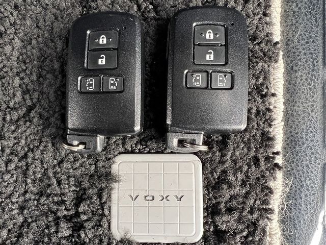 TOYOTA VOXY HYBRID 2021 Image 31