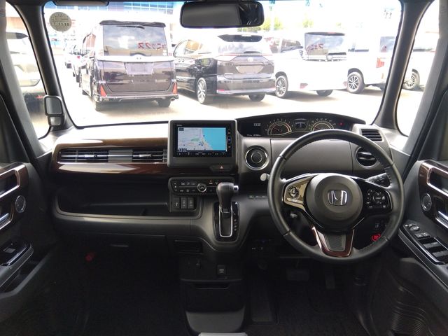 HONDA N BOX CUSTOM 4WD 2021 Image 31