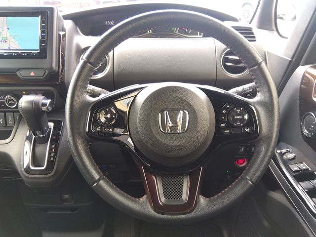 HONDA N BOX CUSTOM 4WD 2021 Image 31