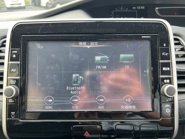 NISSAN SERENA  S-HYBRID 2017 Image 31