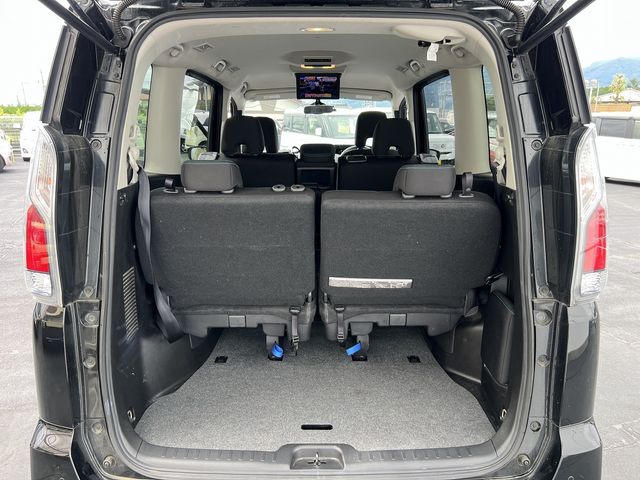 NISSAN SERENA  S-HYBRID 2017 Image 31