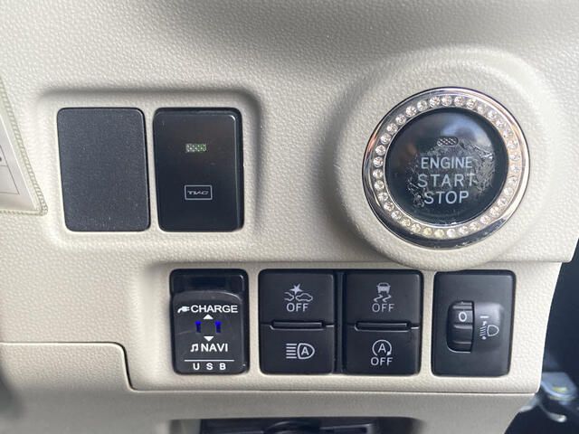 DAIHATSU CAST STYLE 4WD 2019 Image 31