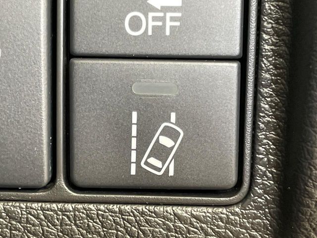 HONDA VEZEL HYBRID 2018 Image 31