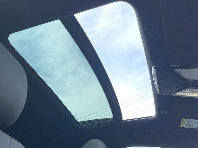 BMW 5SERIES SEDAN 2018 Image 31