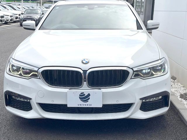 BMW 5SERIES SEDAN 2018 Image 31