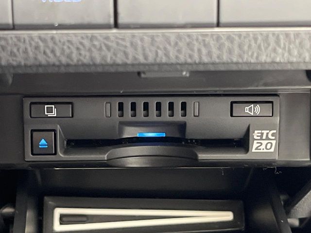 TOYOTA CAMRY HYBRID 2021 Image 31