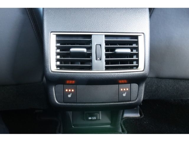 TOYOTA LEXUS NX300H 2018 Image 31