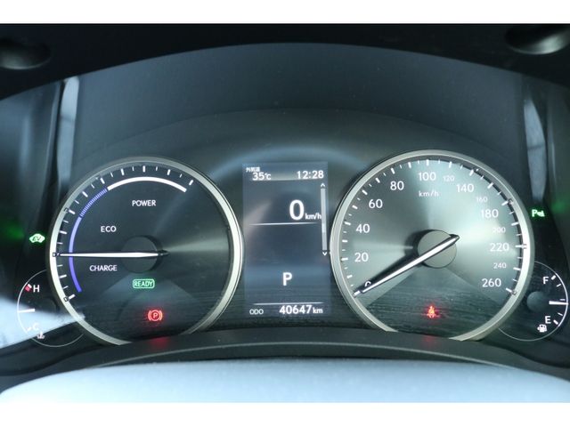 TOYOTA LEXUS NX300H 2018 Image 31