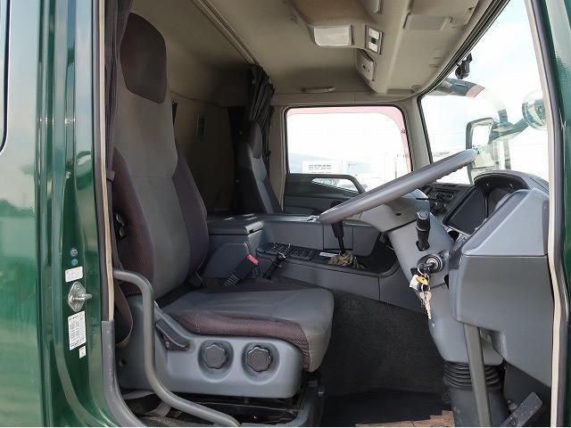 MITSUBISHI FUSOU SUPER GREAT 2014 Image 31