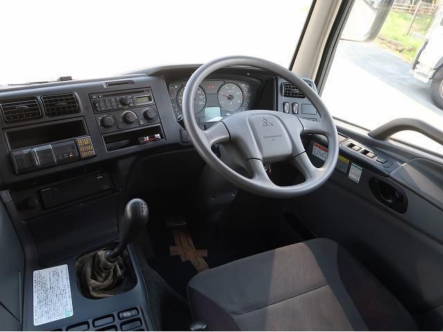 MITSUBISHI FUSOU SUPER GREAT 2014 Image 31