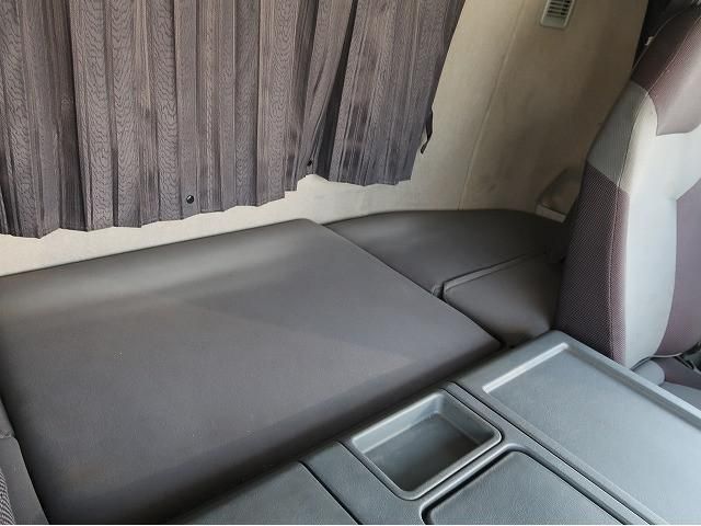 MITSUBISHI FUSOU SUPER GREAT 2014 Image 31