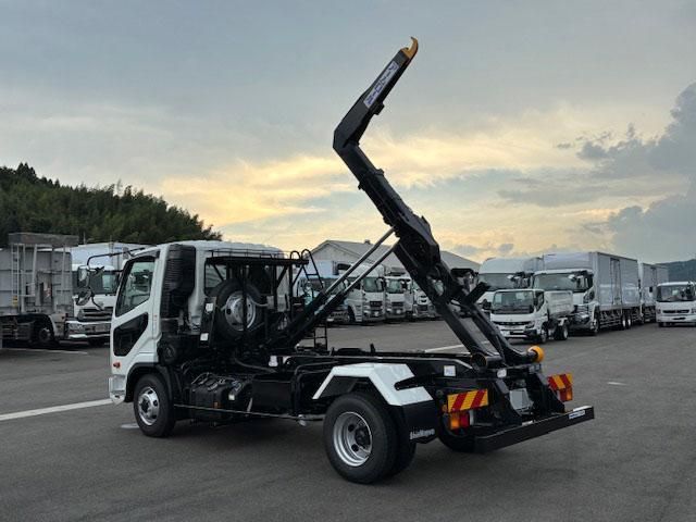 MITSUBISHI FUSOU FIGHTER 2025 Image 31