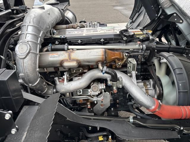 MITSUBISHI FUSOU FIGHTER 2025 Image 31