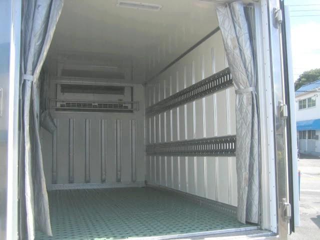 ISUZU ELF 2017 Image 31