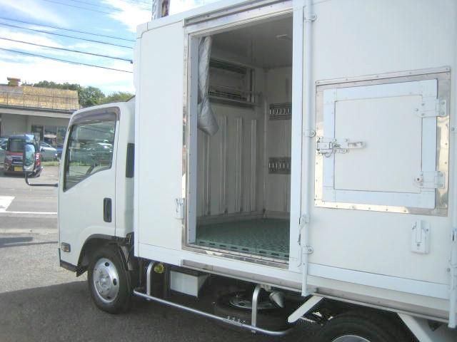 ISUZU ELF 2017 Image 31