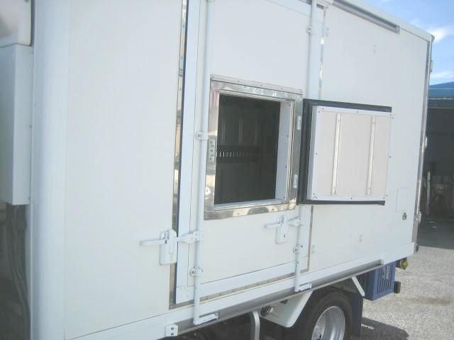 ISUZU ELF 2017 Image 31