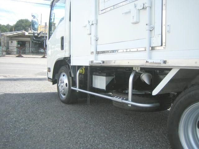 ISUZU ELF 2017 Image 31