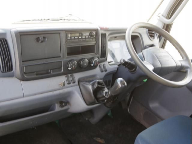 MITSUBISHI CANTER 2013 Image 31