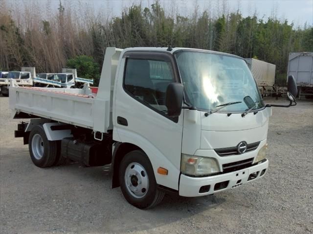 HINO DUTRO 2012 Image 31