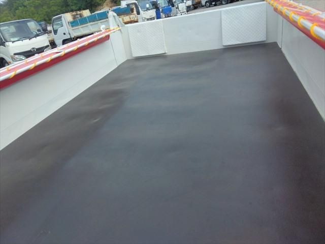 HINO DUTRO 2012 Image 31