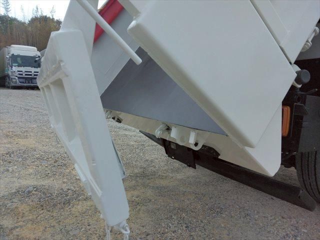 HINO DUTRO 2012 Image 31