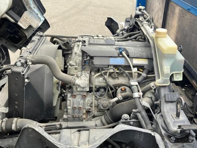 MITSUBISHI CANTER 2018 Image 31