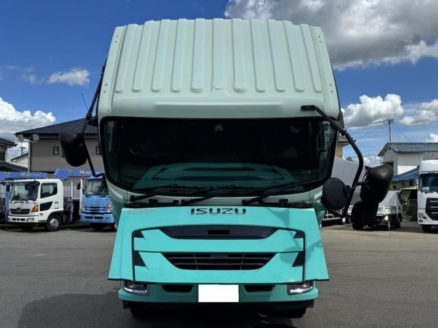 ISUZU GIGA 2018 Image 31