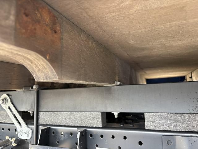 ISUZU ELF 2018 Image 31