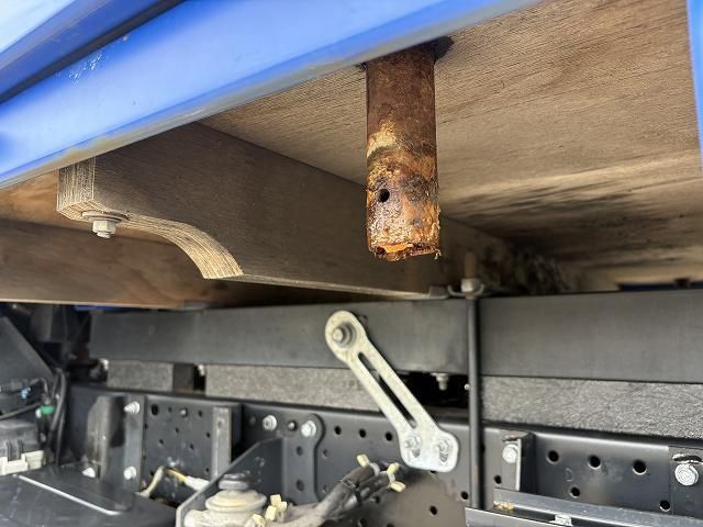 ISUZU ELF 2018 Image 31