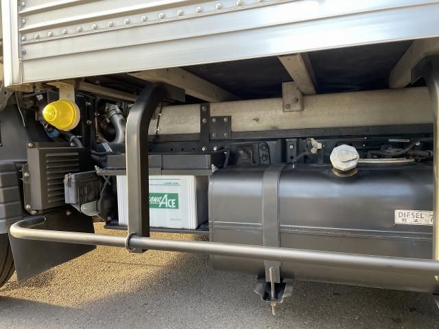 MITSUBISHI CANTER 2016 Image 31