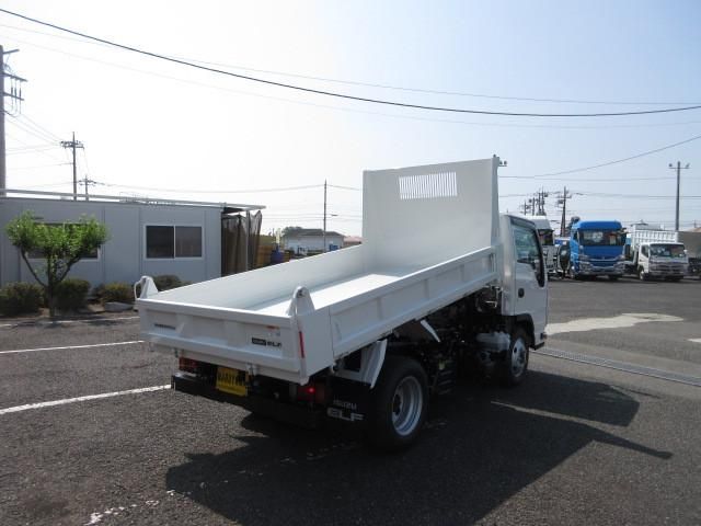 ISUZU ELF 2025 Image 31