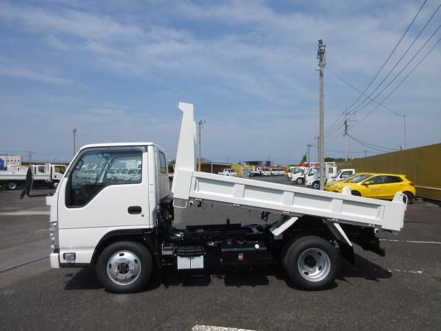ISUZU ELF 2025 Image 31