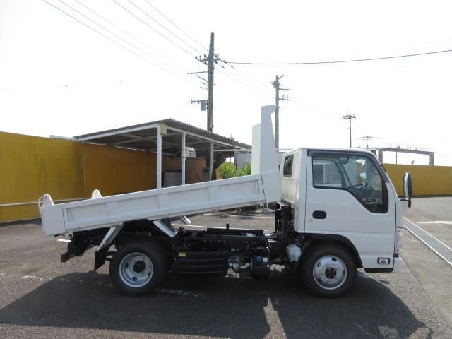 ISUZU ELF 2025 Image 31