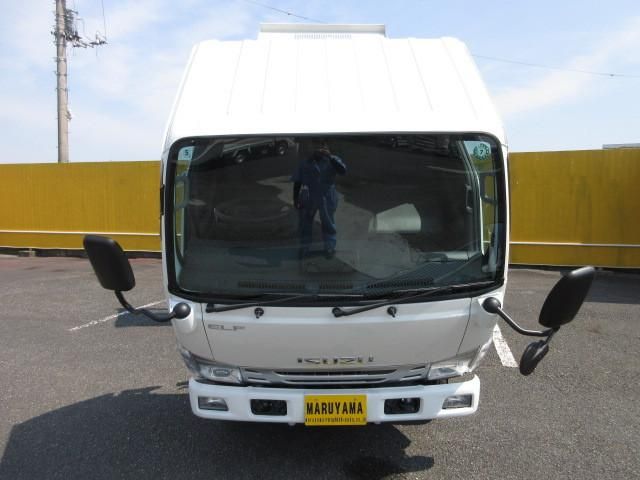 ISUZU ELF 2025 Image 31